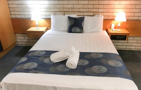 ZED MOTELS Tropical Gateway - Accommodation in Bendigo 2