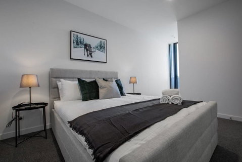 Grey Style, Simple And Cozy Apt@Parkville+Carpark - Accommodation in Bendigo 2
