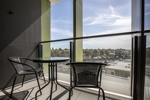 Modern City Comfy And Warm Apt@Parkville+Carpark - Accommodation in Bendigo 3