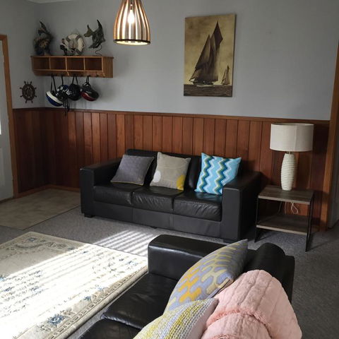 Rose Cottage Sisters Beach Accommodation - Accommodation in Bendigo 3