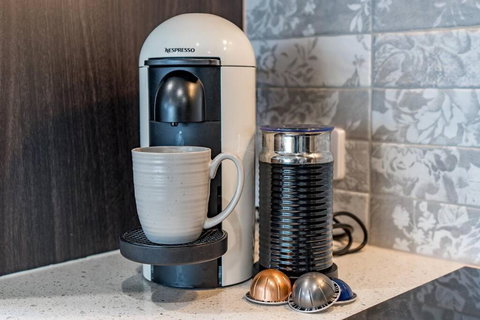 A Plus Location Views Games Balcony BBQ And Dining - Accommodation in Bendigo 2