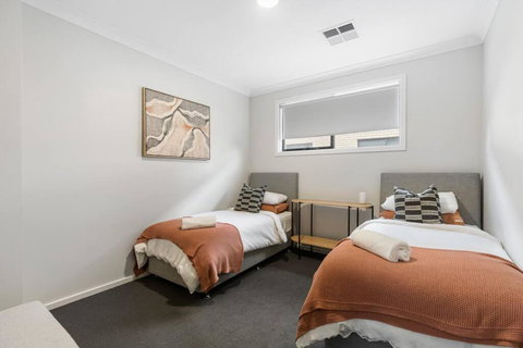 A Plus Location Views Games Balcony BBQ And Dining - Accommodation in Bendigo 4