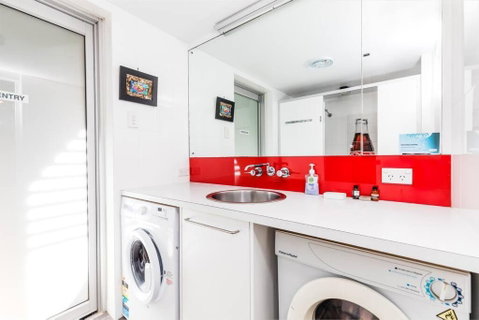 AAA Coke Shack - Accommodation in Bendigo 1