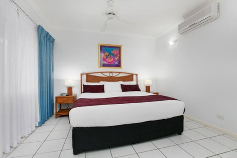Absolute Beachfront Apartment - Accommodation in Bendigo 4