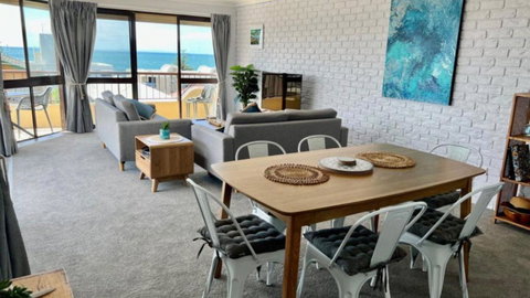 A Minutes Walk To The Beach! - Accommodation in Bendigo 1