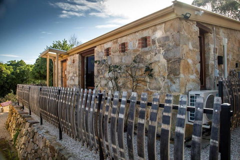 A Romantic Uraidla Studio - Accommodation in Bendigo 0