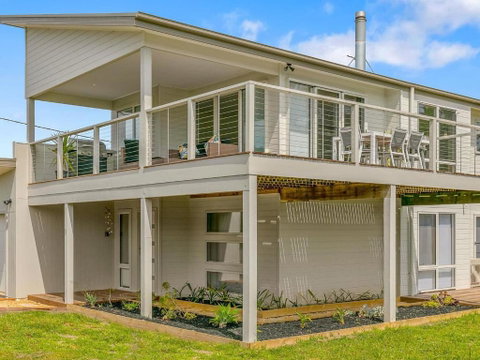 All Decked Out - Accommodation in Bendigo 0