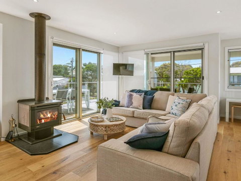 All Decked Out - Accommodation in Bendigo 1