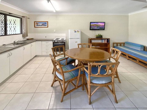 Alma Bay Holiday Unit 2 - Accommodation in Bendigo 4