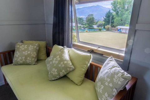 Alpzview Guesthouse - Accommodation in Bendigo 4