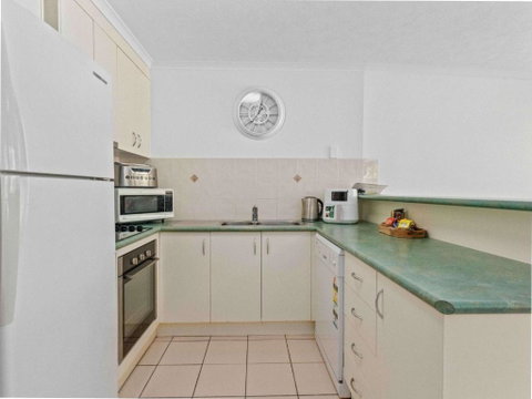 Apartment On The Esplanade - Accommodation in Bendigo 4