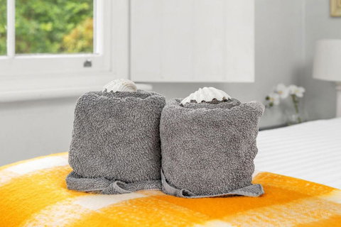 Aurora Quintessential Beachfront Couples Getaway - Accommodation in Bendigo 4