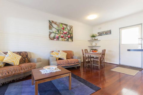 B7 Crawley Apartment 1 BRM & Sleepout Near UWA - Accommodation in Bendigo 4