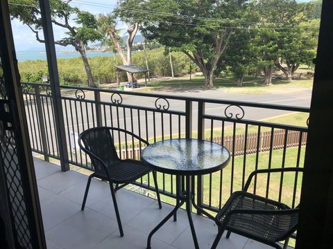 Whitsunday Waterfront Apartments - Accommodation in Bendigo 5