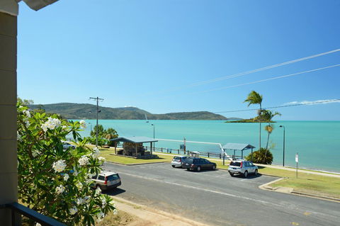 Whitsunday Waterfront Apartments - Accommodation in Bendigo 13