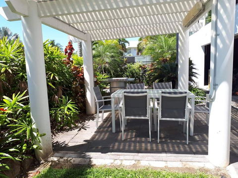 Hinchinbrook Holiday Apartments - Accommodation in Bendigo 34