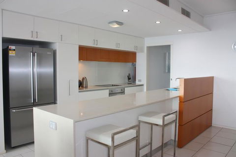 Private Seaview Apartment At Peninsula - Airlie Beach - Accommodation in Bendigo 8