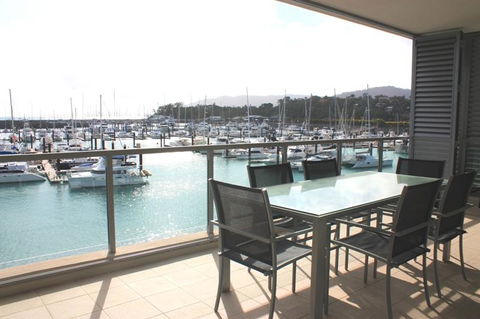 Private Seaview Apartment At Peninsula - Airlie Beach - Accommodation in Bendigo 0