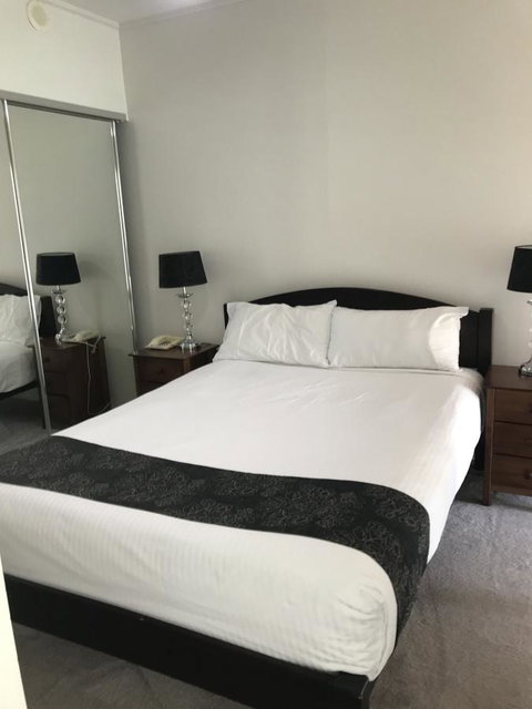 Flynn Brisbane - Accommodation in Bendigo 1