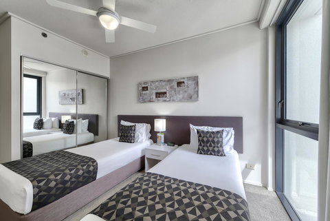 Flynn Brisbane - Accommodation in Bendigo 13