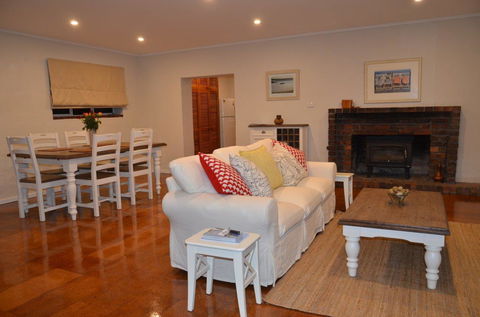 Ratcliff Cottage - Accommodation in Bendigo 10