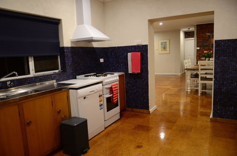 Ratcliff Cottage - Accommodation in Bendigo 18