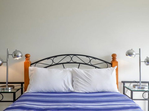 Mooloomba Five - Accommodation in Bendigo 17