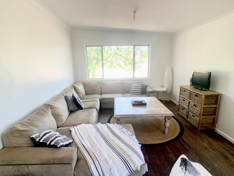 'The Wattles' - True Country Escape Near Wineries - Borenore - Accommodation in Bendigo 2