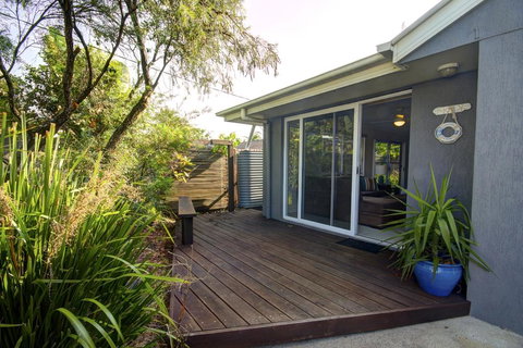 1/882 David Low Way Marcoola - 500 Bond, Linen Included, Pet Friendly - Accommodation in Bendigo 1
