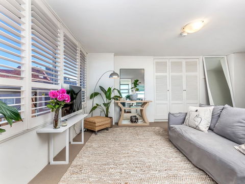 10 Barncleuth Square - Accommodation in Bendigo 1