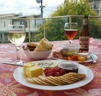 100 Cooloola Drive - Accommodation in Bendigo