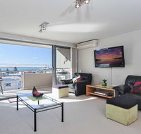 11 'Bayview Apartment' 42 Stockton Street - right in the CBD of Nelson Bay with water views - Accommodation in Bendigo