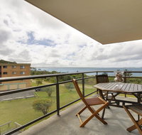 11 'Promenade' 8 Intrepid Close - air conditioned unit with beautiful water views - Accommodation in Bendigo