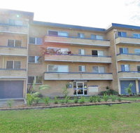 11 'Silvana Court' 26 Ajax Avenue - close to the water and clubs - Accommodation in Bendigo