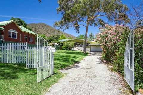 117 Fitzroy Street - Accommodation in Bendigo 3