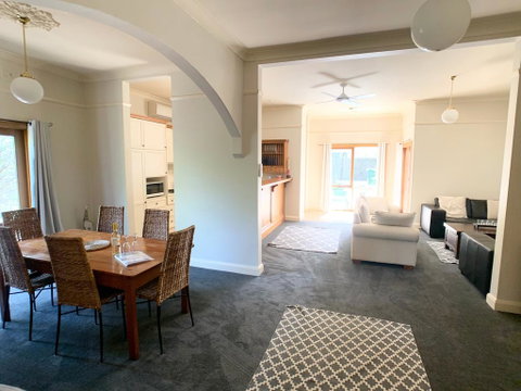 123 Hill St, Heart Of Orange, Double Brick - Accommodation in Bendigo 1