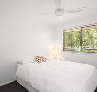 13 Orania Court Rainbow Shores - Pool sleeps 8 air conditioning fire pit - Accommodation in Bendigo
