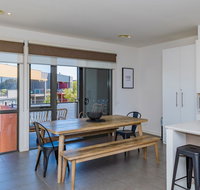 13 Shore Place - Accommodation in Bendigo