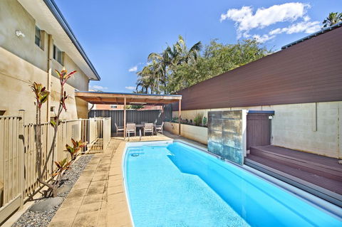 143 Matthew Flinders Drive, Port Macquarie - Accommodation in Bendigo 2