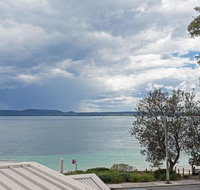 2 'Sunnie Belle' 3 Victoria Parade- water views over Nelson Bay foreshore - Accommodation in Bendigo