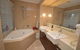 2 BDR/Apt/Foxtel/WiFi/Pool/parking/Spa/Hervey Bay - thumb 2