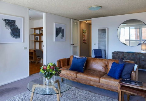 2 Bdrm South Yarra Apt With Balcony And Parking - Accommodation in Bendigo 0