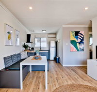 2 Bedroom Apt In Glenelg With Air-Con - Accommodation in Bendigo