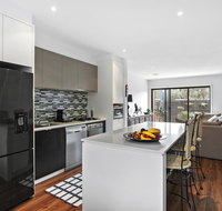 2 Bedroom Townhouse - Family  Corporate Bookings Only - Accommodation in Bendigo