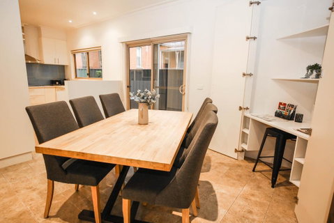 22 Riverside - Accommodation in Bendigo 1