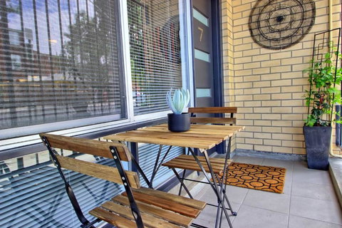 Calvary Corner - Contemporary 2 Bdrm North Adelaide - Accommodation in Bendigo 2