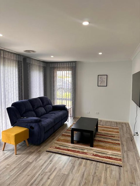 Canberra 3 Bedroom Home To Remember - Accommodation in Bendigo 3