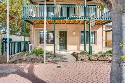Cadell Street Apartments Goolwa - Accommodation in Bendigo 0