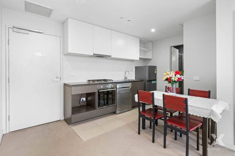 CBD Apt On 48 Floor With City And Harbour Views - Accommodation in Bendigo 4