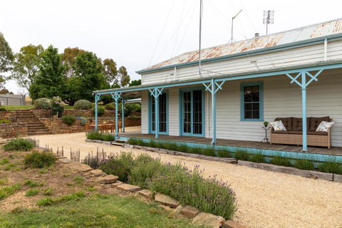 CHARTER FARM - FIND YOUR HAPPY HAMLET - Accommodation in Bendigo 2